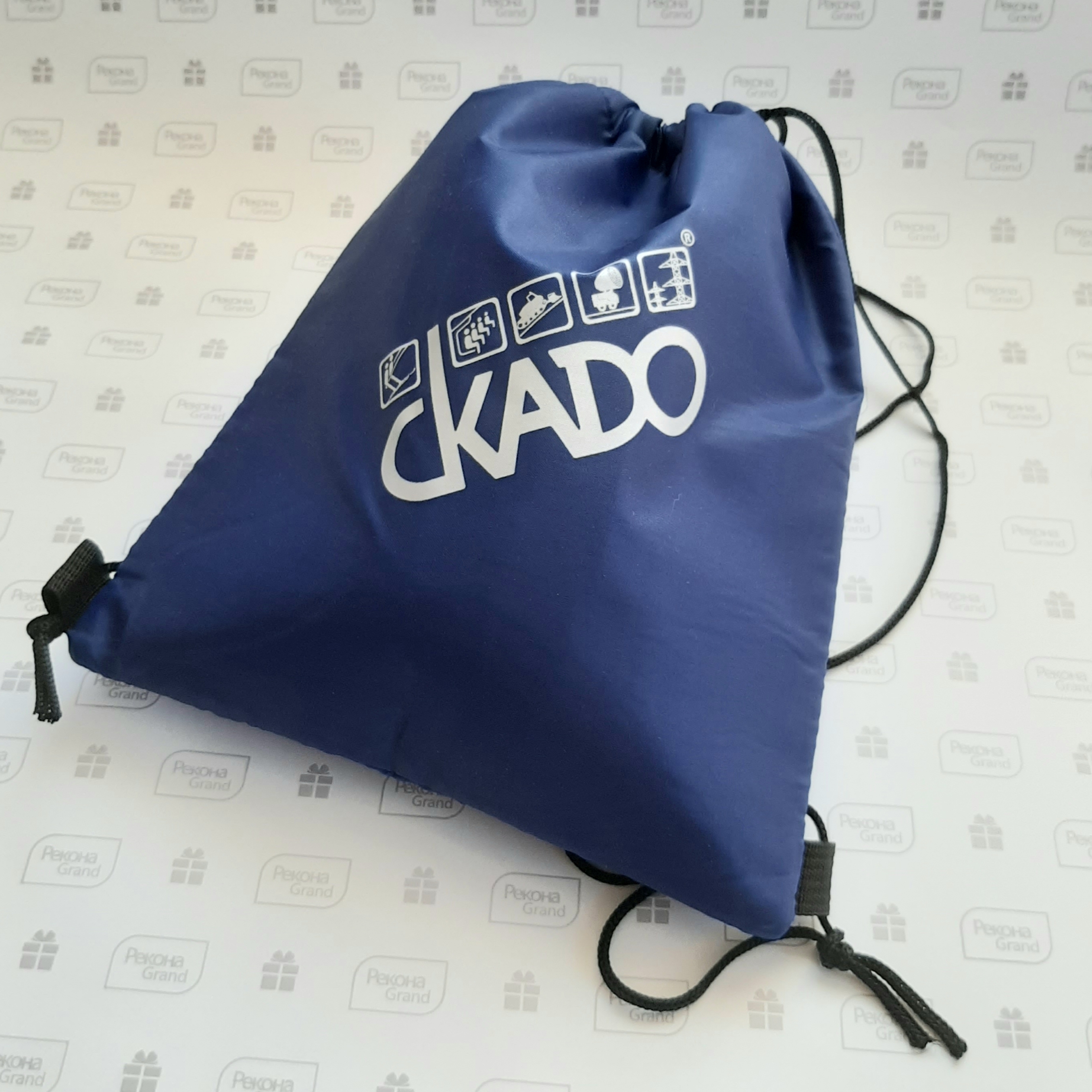 рюкзаки с логотипом