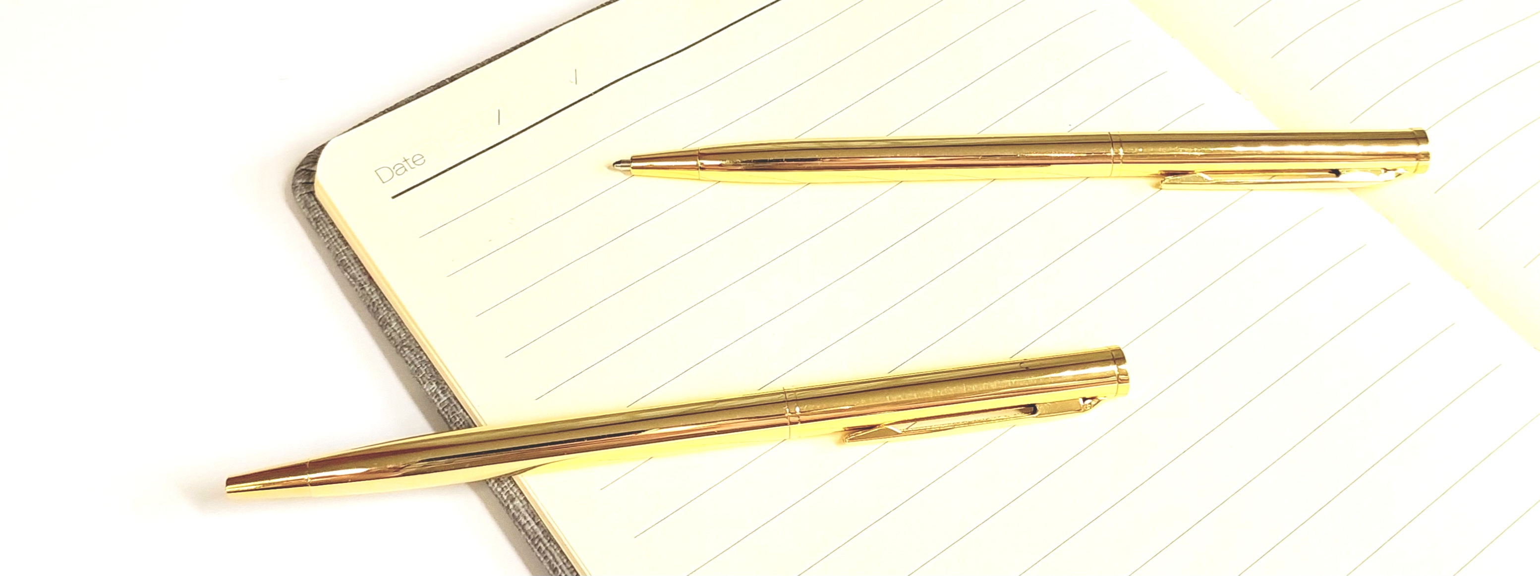 золотистые металлические ручки